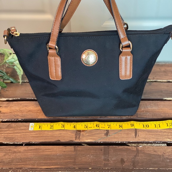 Cute Tommy Hilfiger Black Handbag - Picture 6 of 13